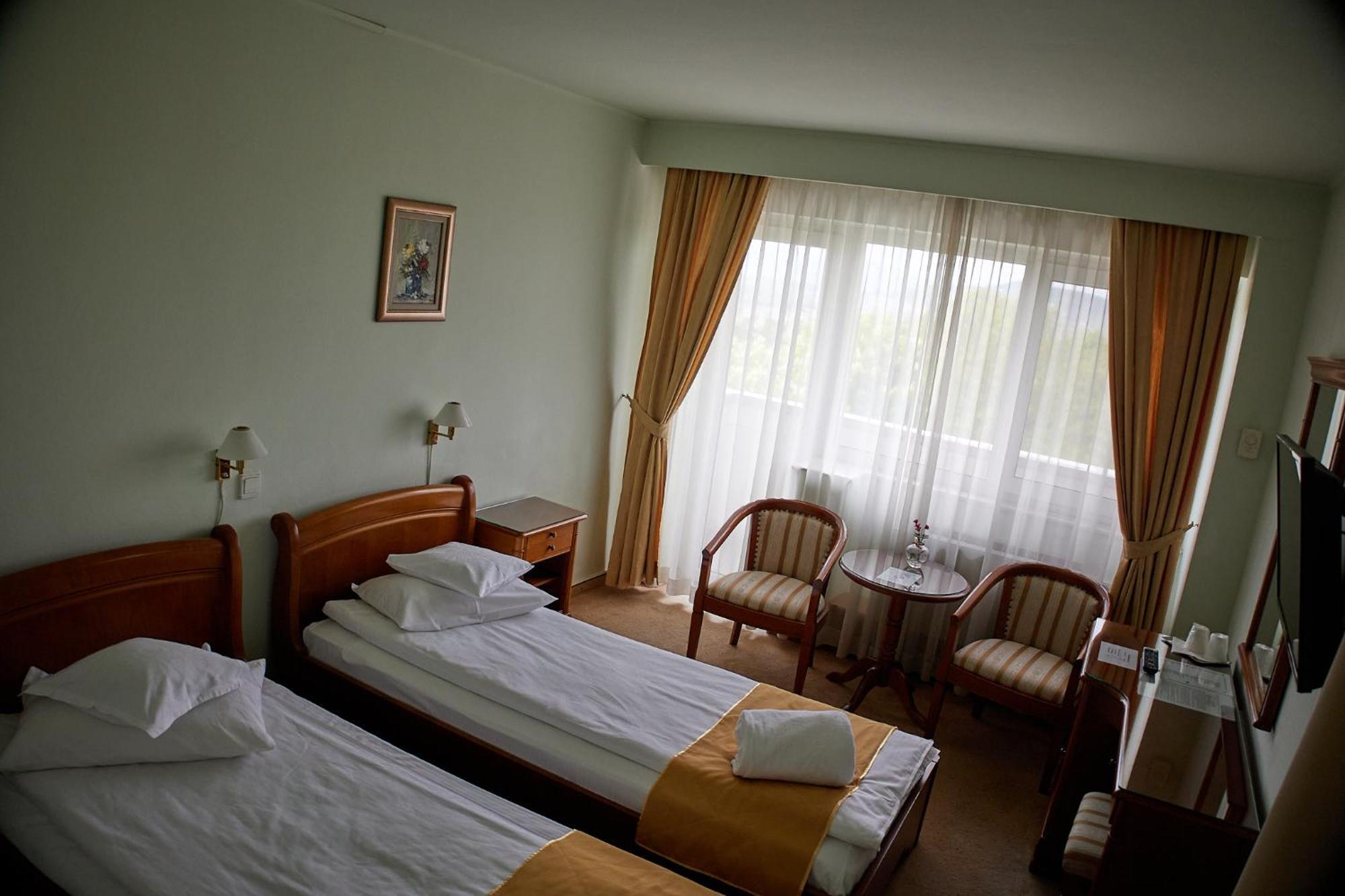 Hotel Belvedere Cluj-Napoca Exterior foto